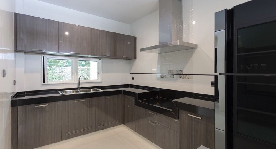 For rent 4 ベッドルーム house in Bang Phli, Samut Prakan