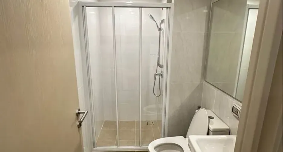 Condo en alquiler de 1 habitaciones en Bang Na, Bangkok