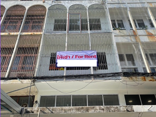 For rent 2 bedrooms townhouse in Chatuchak, Bangkok