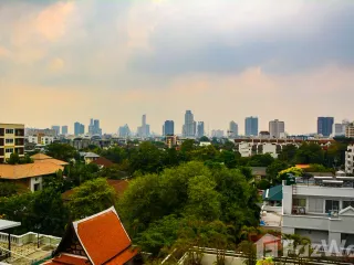 À louer 4 chambres condo à Watthana, Bangkok