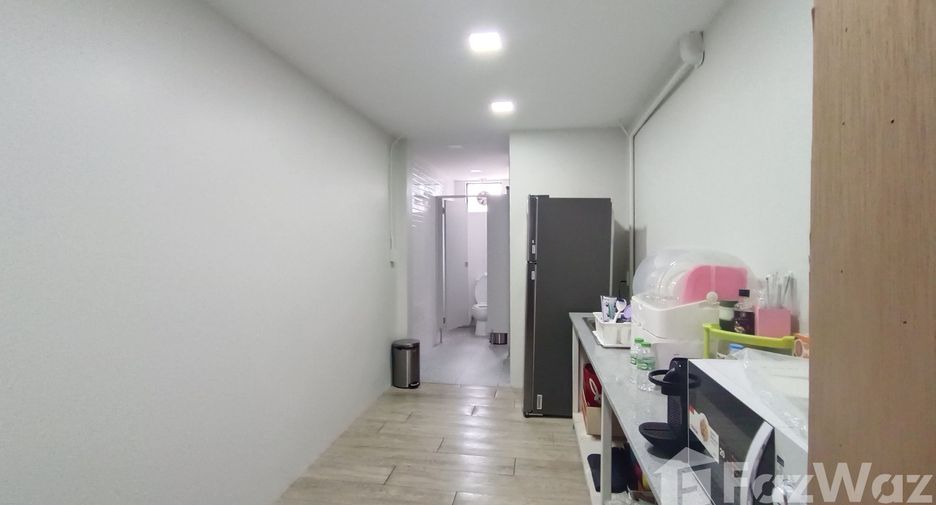For rent retail Space in Pathum Wan, Bangkok