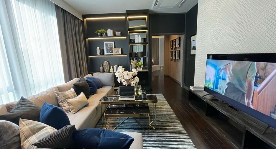 For rent 5 bedrooms house in Suan Luang, Bangkok