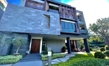 For rent 5 bedrooms house in Suan Luang, Bangkok