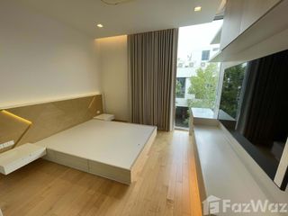 For rent 2 bedrooms house in Huai Khwang, Bangkok