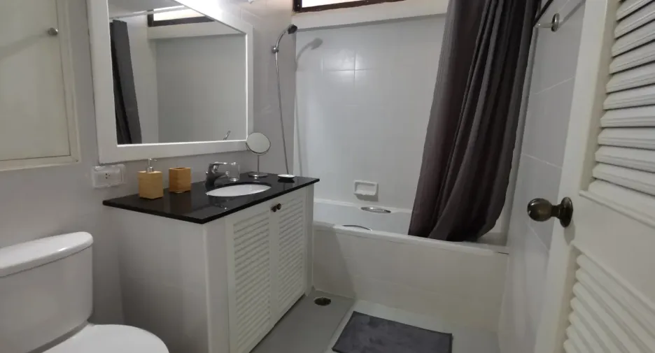 Wohnung zur Miete mit 2 Zimmer in Watthana, Bangkok