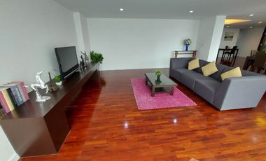 For rent 3 bedrooms condo in Sathon, Bangkok