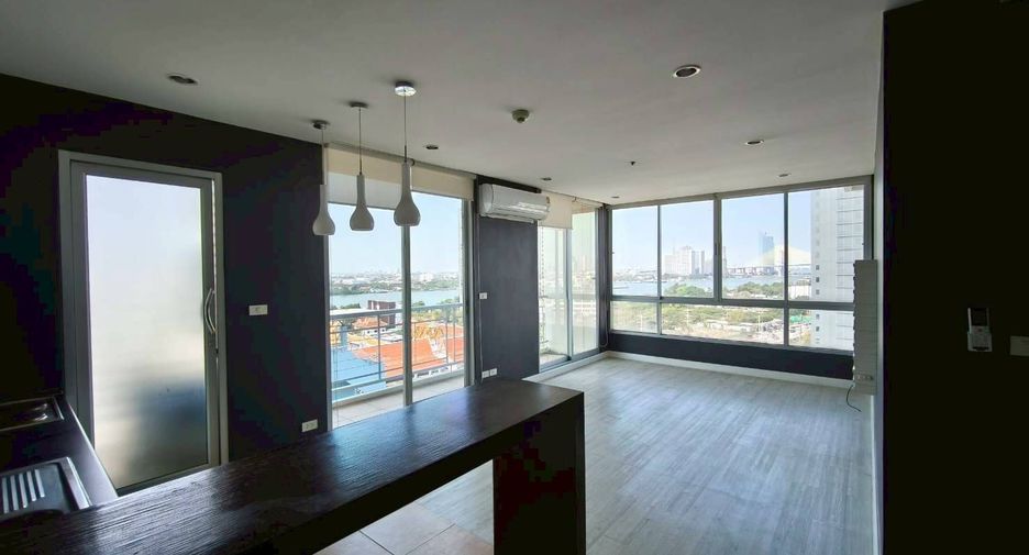 For rent 2 bedrooms condo in Yan Nawa, Bangkok