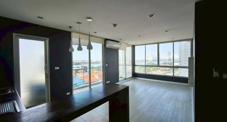 Wohnung zur Miete mit 2 Zimmer in Yan Nawa, Bangkok