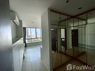 Condo en alquiler de 2 habitaciones en Yan Nawa, Bangkok