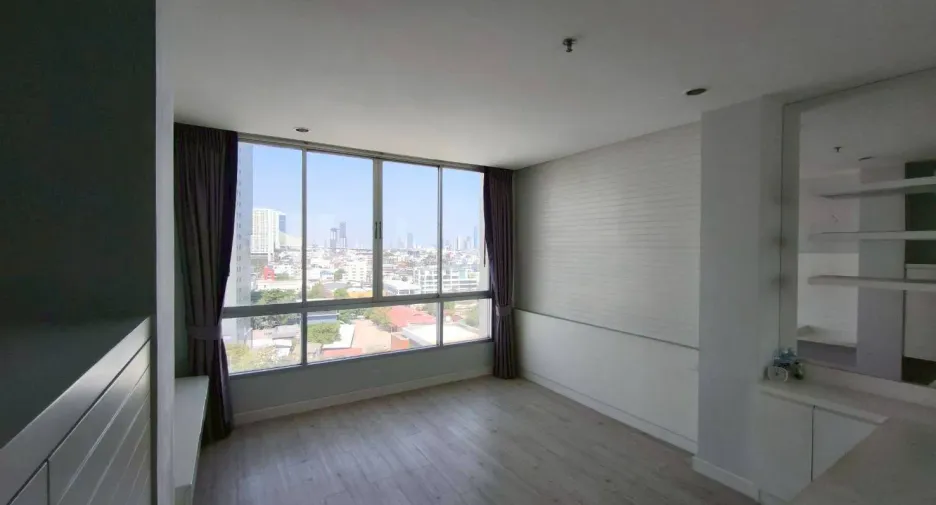 Wohnung zur Miete mit 2 Zimmer in Yan Nawa, Bangkok