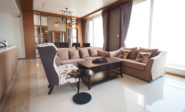 For rent 3 bedrooms condo in Sathon, Bangkok