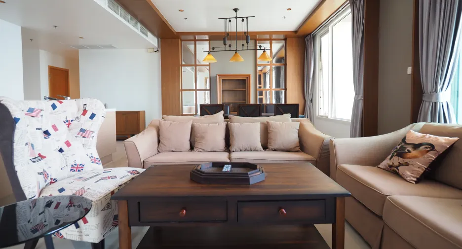 For rent 3 ベッドルーム condo in Sathon, Bangkok