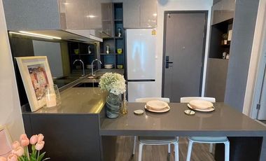 Condo en alquiler de 2 habitaciones en Bang Rak, Bangkok