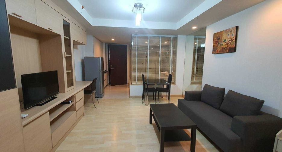 Wohnung zur Miete mit Studio in Pathum Wan, Bangkok