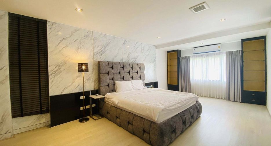 Casa en alquiler de 5 habitaciones en Suan Luang, Bangkok