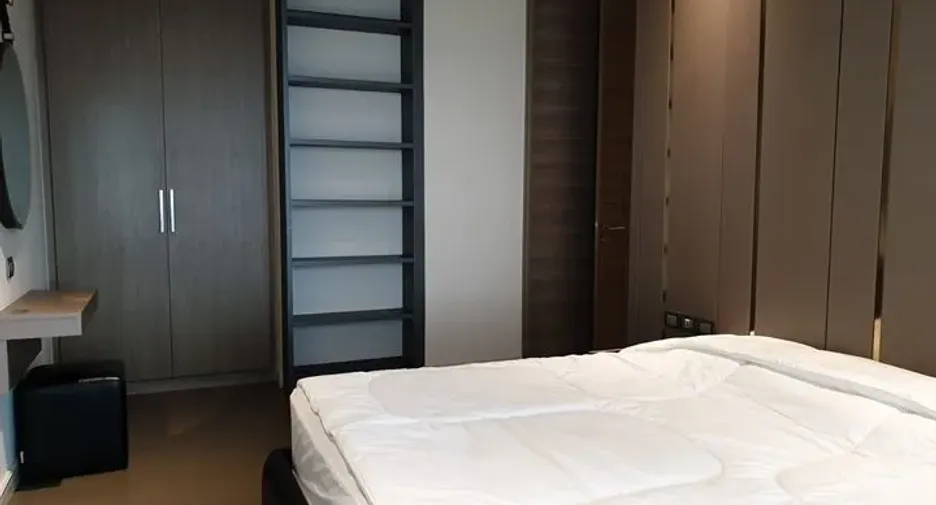 Condo en alquiler de 2 habitaciones en Pathum Wan, Bangkok
