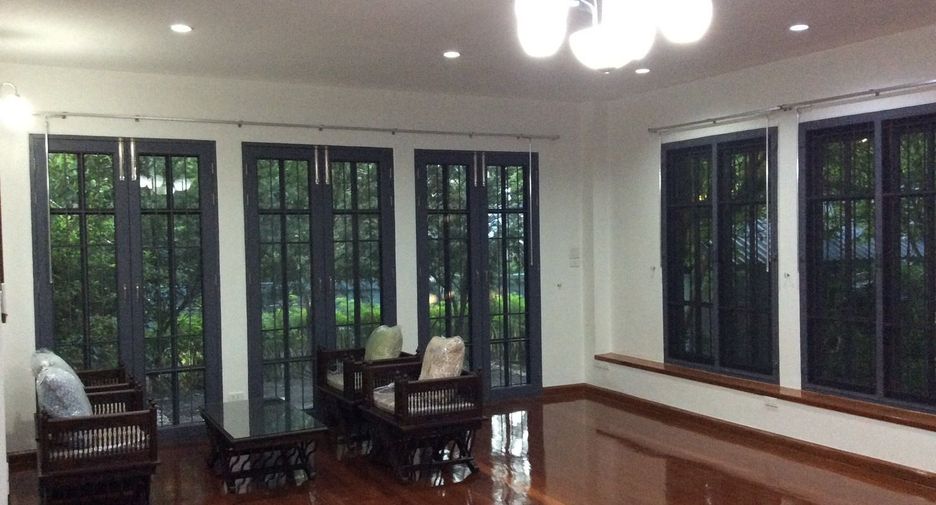 ให้เช่า 5 ห้องนอน บ้านเดี่ยว ใน บางกะปิ, กรุงเทพฯ