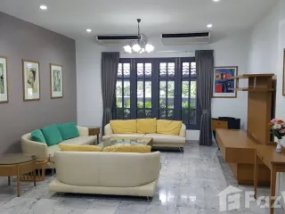 For rent 5 ベッドルーム house in Bang Kapi, Bangkok