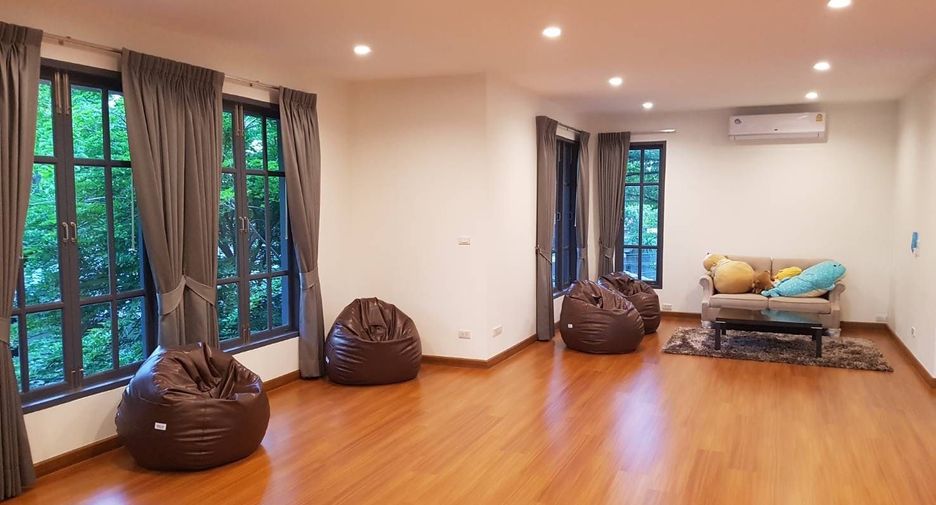 ให้เช่า 5 ห้องนอน บ้านเดี่ยว ใน บางกะปิ, กรุงเทพฯ