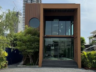 For rent retail Space in Yan Nawa, Bangkok