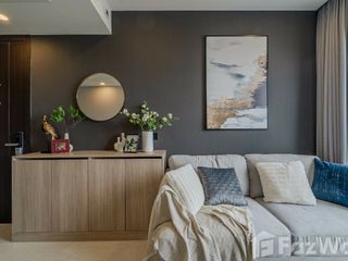 For rent 2 bedrooms condo in Pathum Wan, Bangkok