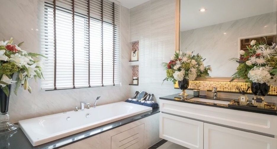 Villa zur Miete mit 4 Zimmer in Prawet, Bangkok