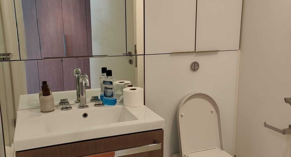 Wohnung zur Miete mit 3 Zimmer in Pathum Wan, Bangkok