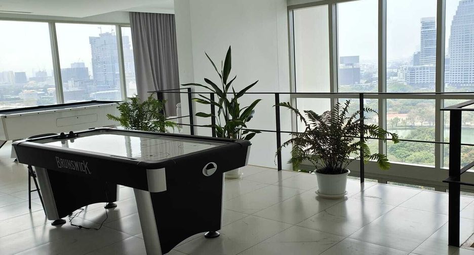 Wohnung zur Miete mit 3 Zimmer in Pathum Wan, Bangkok