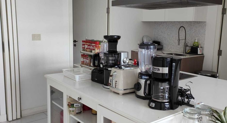 Wohnung zur Miete mit 3 Zimmer in Pathum Wan, Bangkok