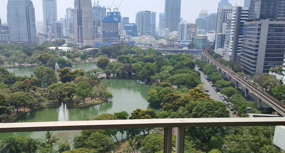 Wohnung zur Miete mit 3 Zimmer in Pathum Wan, Bangkok