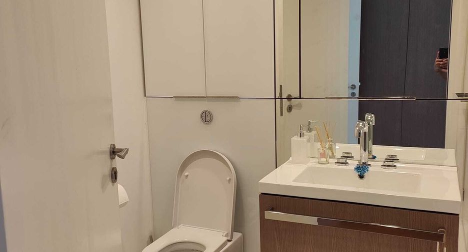 Wohnung zur Miete mit 3 Zimmer in Pathum Wan, Bangkok