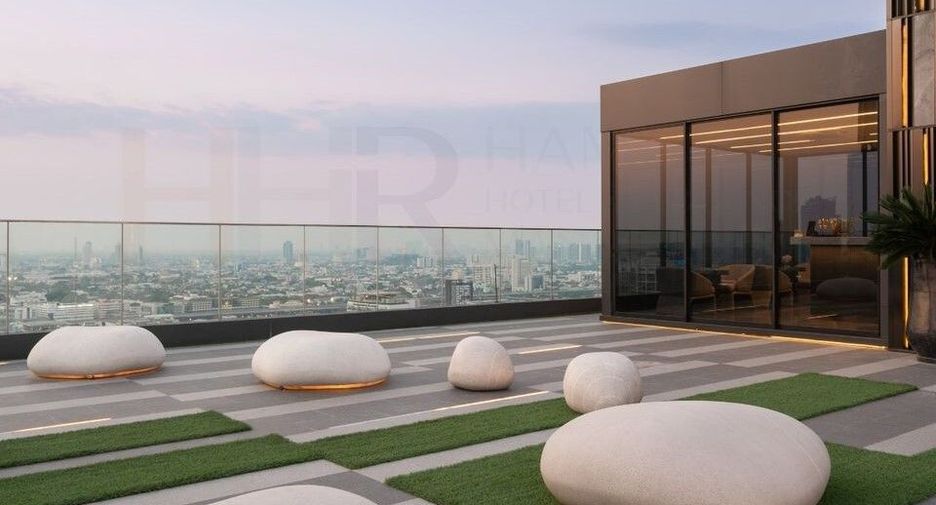 For rent 2 bedrooms condo in Ratchathewi, Bangkok