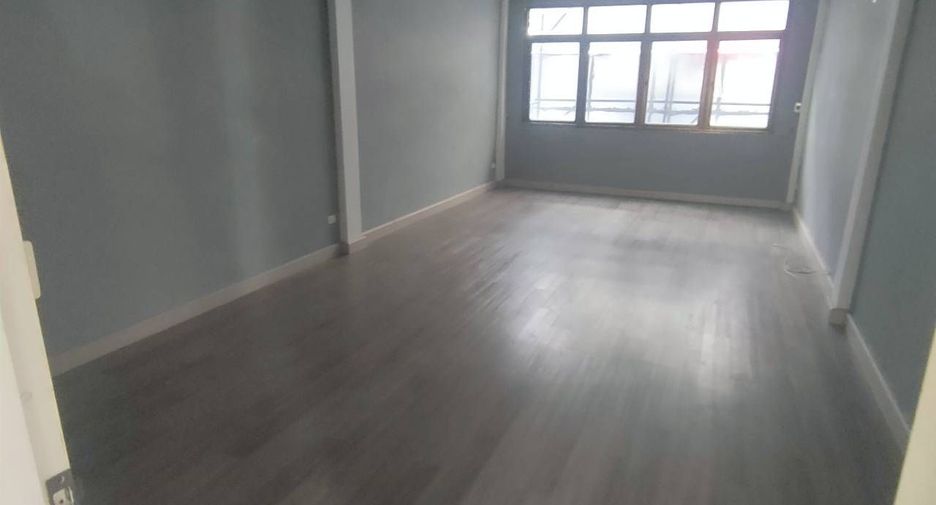 For rent 6 ベッドルーム retail Space in Bang Kapi, Bangkok