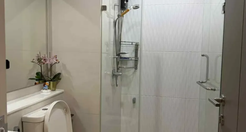 For rent 1 bed condo in Huai Khwang, Bangkok