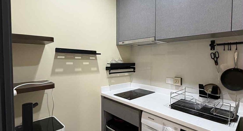 Wohnung zur Miete mit 1 Zimmer in Huai Khwang, Bangkok