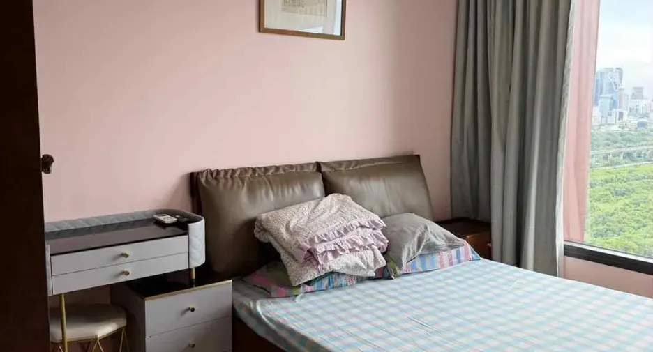 For rent 1 bed condo in Huai Khwang, Bangkok