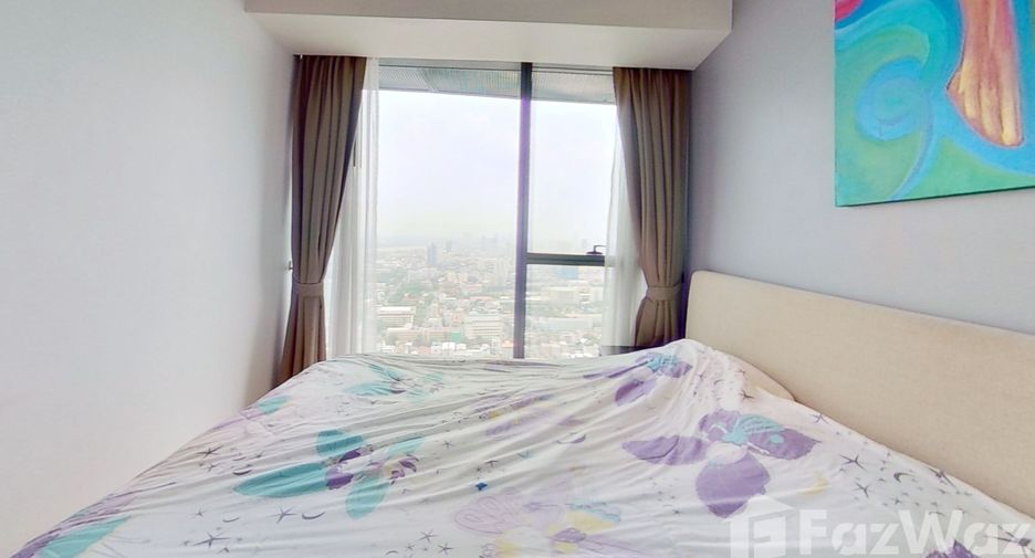 For rent 3 bedrooms condo in Sathon, Bangkok