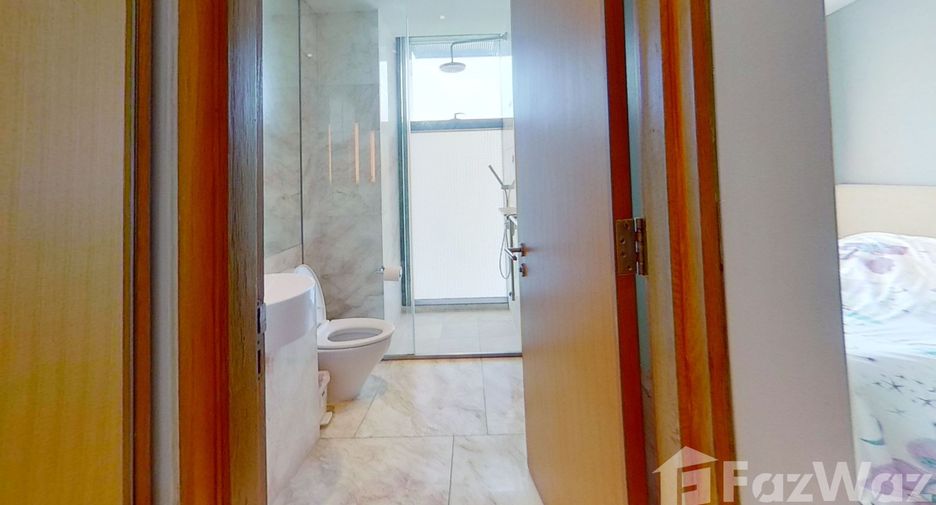 For rent 3 bedrooms condo in Sathon, Bangkok