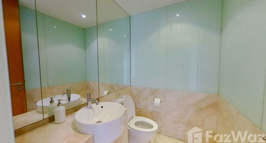 For rent 3 bedrooms condo in Sathon, Bangkok