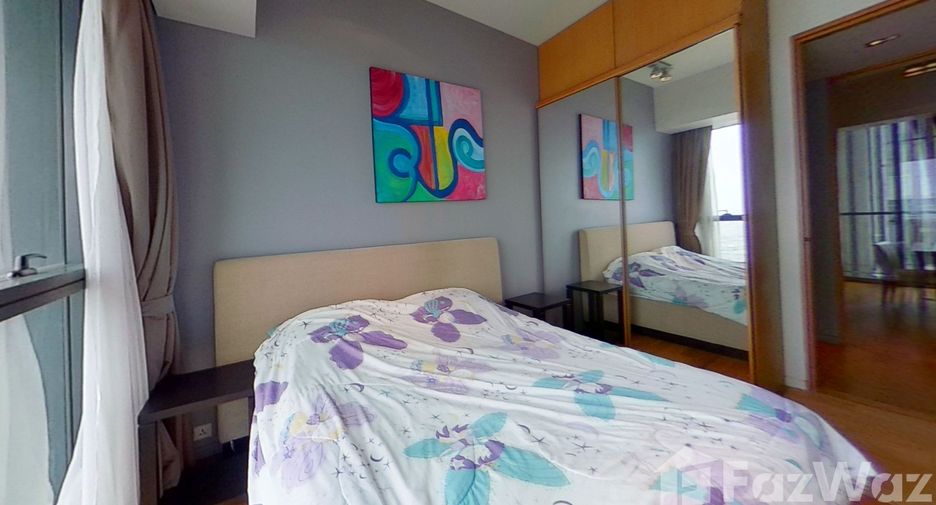 For rent 3 bedrooms condo in Sathon, Bangkok