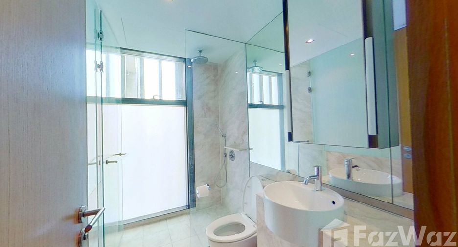 For rent 3 bedrooms condo in Sathon, Bangkok