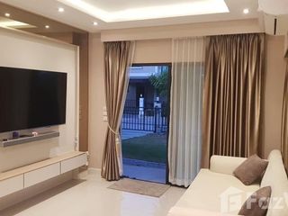For rent 4 bedrooms house in Saphan Sung, Bangkok