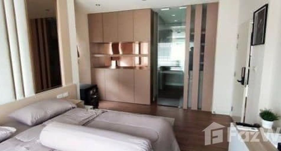 Haus zur Miete mit 4 Zimmer in Saphan Sung, Bangkok