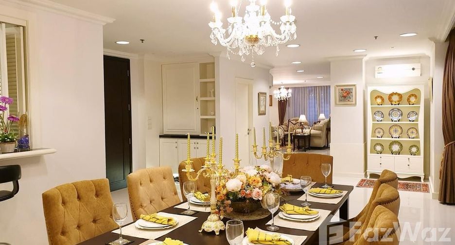 Apartamento en alquiler de 4 habitaciones en Watthana, Bangkok