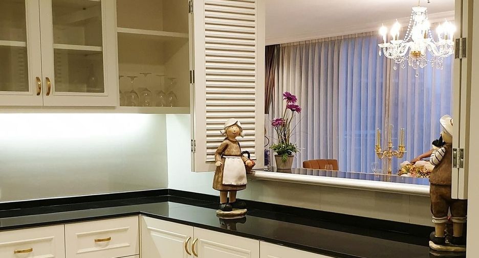 Apartment zur Miete mit 4 Zimmer in Watthana, Bangkok