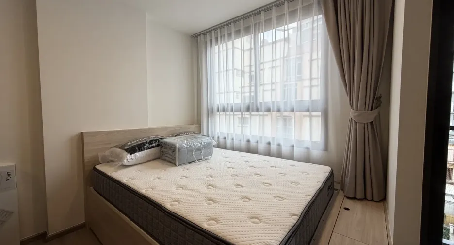 For rent studio condo in Phaya Thai, Bangkok