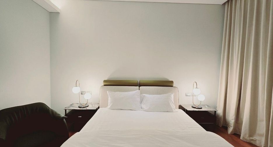 À louer 2 chambres condo à Pathum Wan, Bangkok