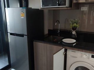 À louer studio condo à Bang Na, Bangkok