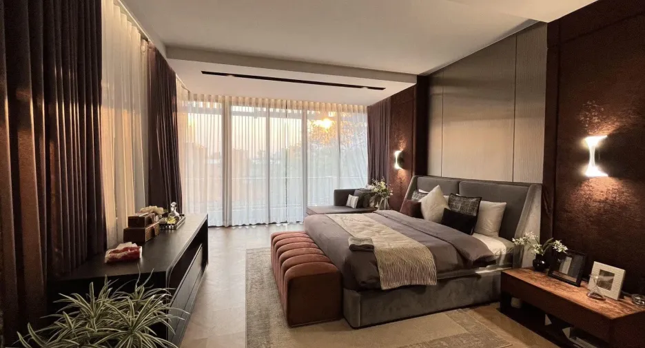 For rent 5 bedrooms house in Bang Na, Bangkok