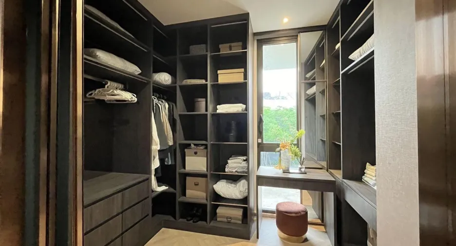 Casa en alquiler de 5 habitaciones en Bang Na, Bangkok